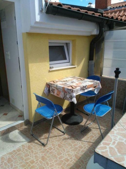 Apartmani Djura Selce Zewnętrze zdjęcie